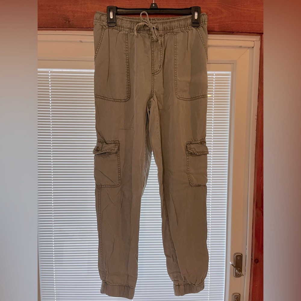 Army green cargo joggers